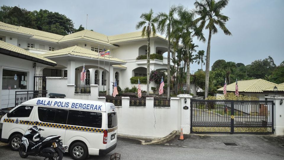 Najib Razak's Party Seeks RM50 Million in Crowdfunding, but Receives Mock Donations of 1 Sen