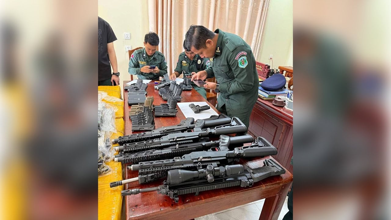Seven Chinese Nationals Held After Seizure of 800kg of Drugs and Dozens of Guns off Preah Sihanouk